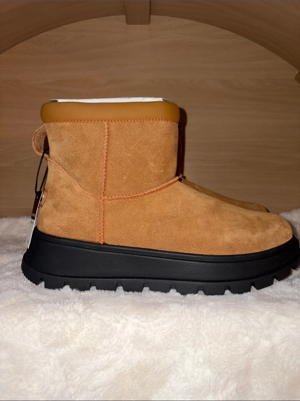 ✨$38✨NIB• Koolaburra by UGG Women's Koola Mini Hybrid Boot | Chestnut | Size 9